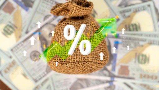 IE MFin ROI: Salaries & Payback View