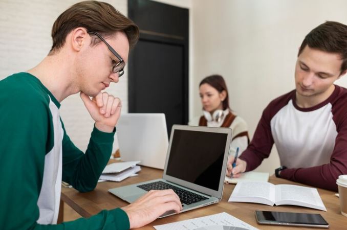 Program and Curriculum of UCD Smurfit MIM