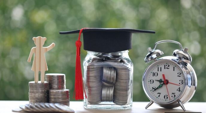 Scholarships and Financial Aid for OneYear MBA Students