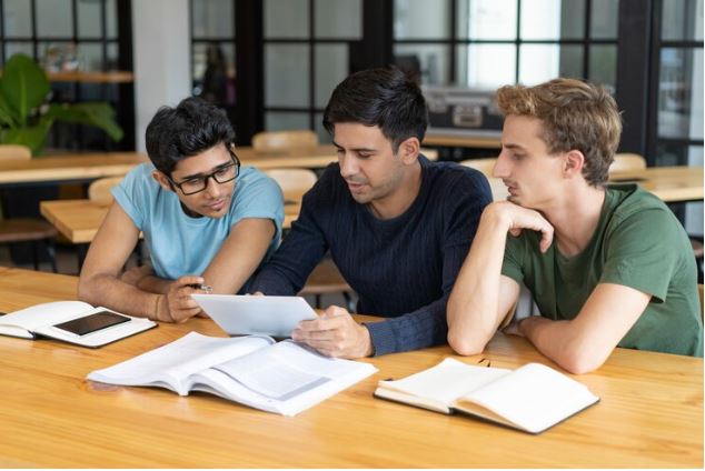 average gmat score for mba in usa