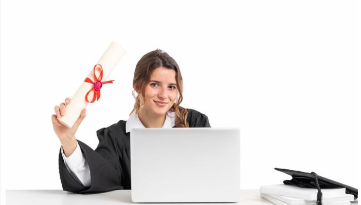 Scholarship Coverage and Financial Benefits
