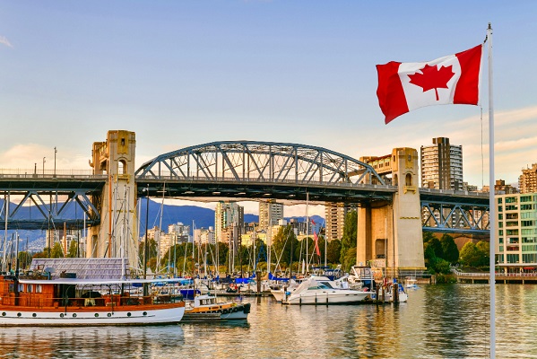 images/blogs/contentImages/ferry-boat-docked-along-vancouver-canada.jpg