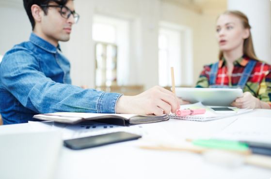 How to Apply to MBA Programs Without GMAT/GRE